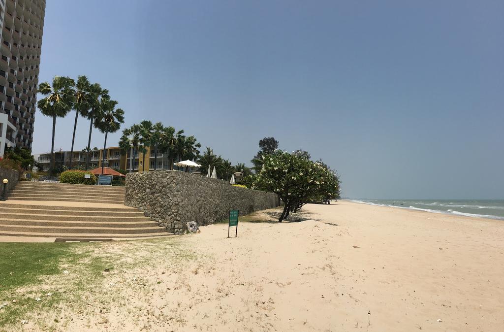 Cha-Am Beach Club Exterior photo
